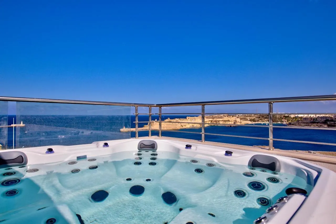 Valletta Luxury 4-Bedroom Duplex With Stunning Sea Views Private Terrace And Jacuzzi