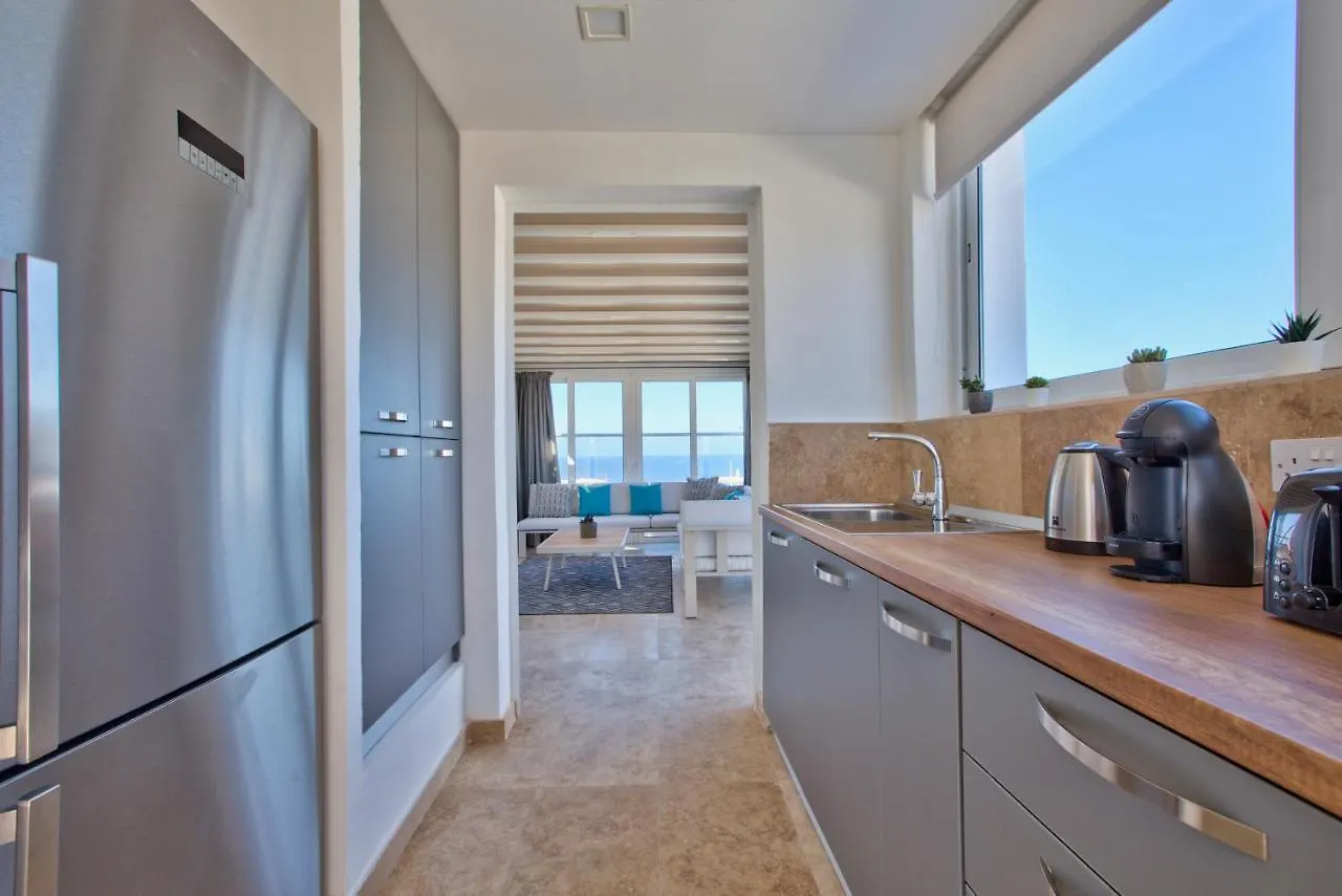 Valletta Luxury 4-Bedroom Duplex With Stunning Sea Views Private Terrace And Jacuzzi Malta