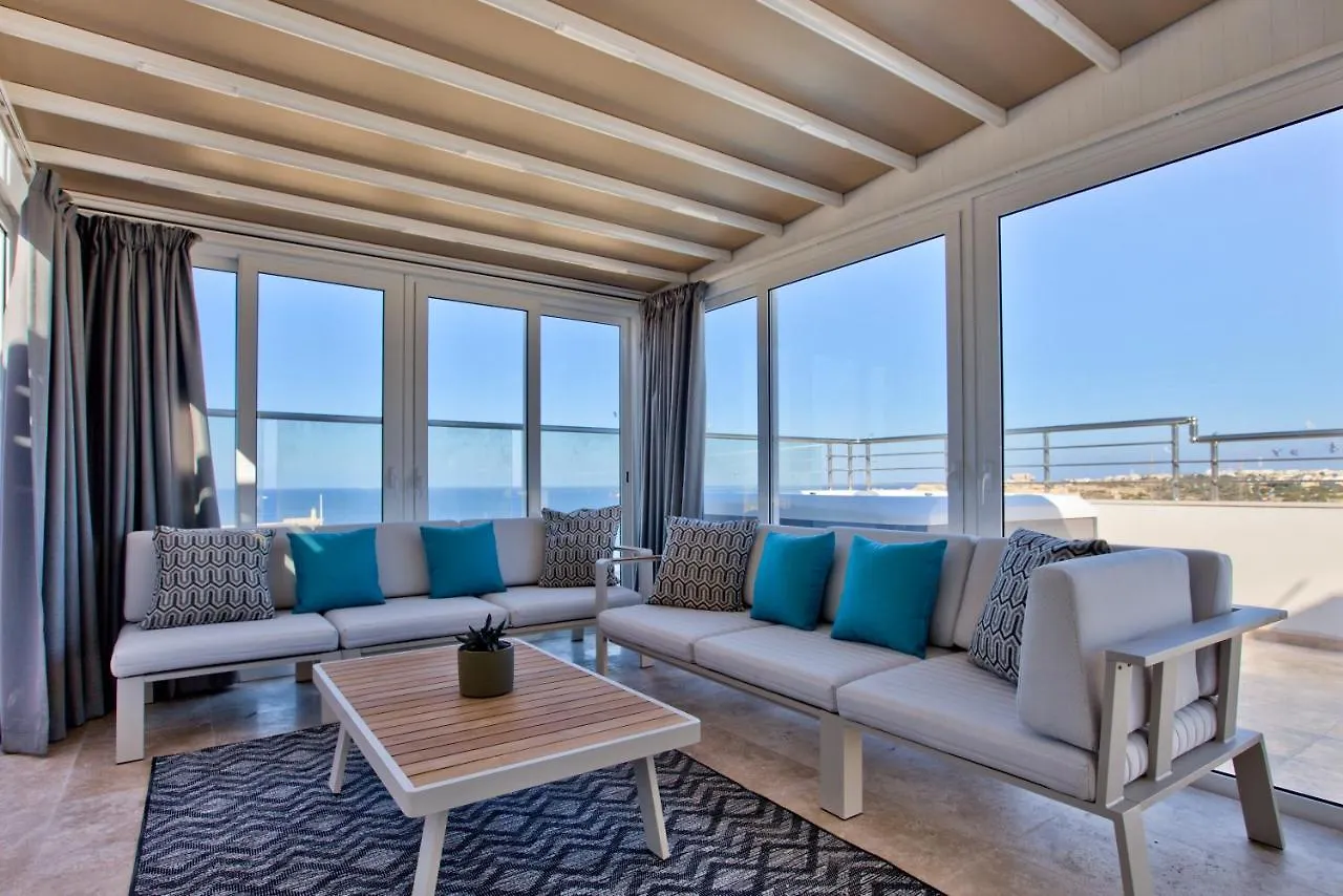 Valletta Luxury 4-Bedroom Duplex With Stunning Sea Views Private Terrace And Jacuzzi
