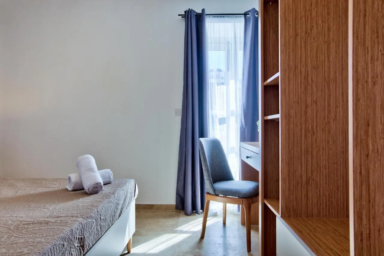 Valletta Luxury 4-Bedroom Duplex With Stunning Sea Views Private Terrace And Jacuzzi Apartment