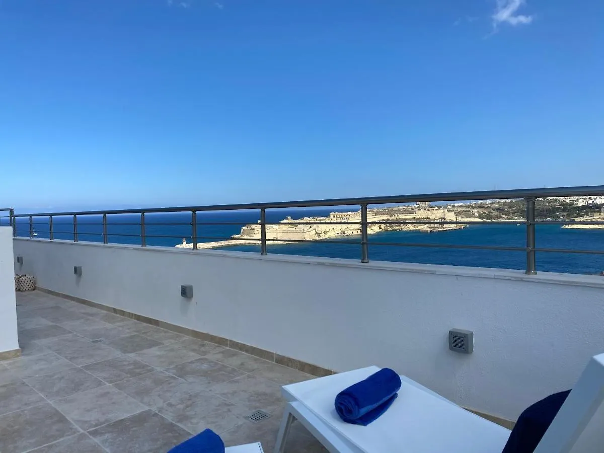 Valletta Luxury 4-Bedroom Duplex With Stunning Sea Views Private Terrace And Jacuzzi