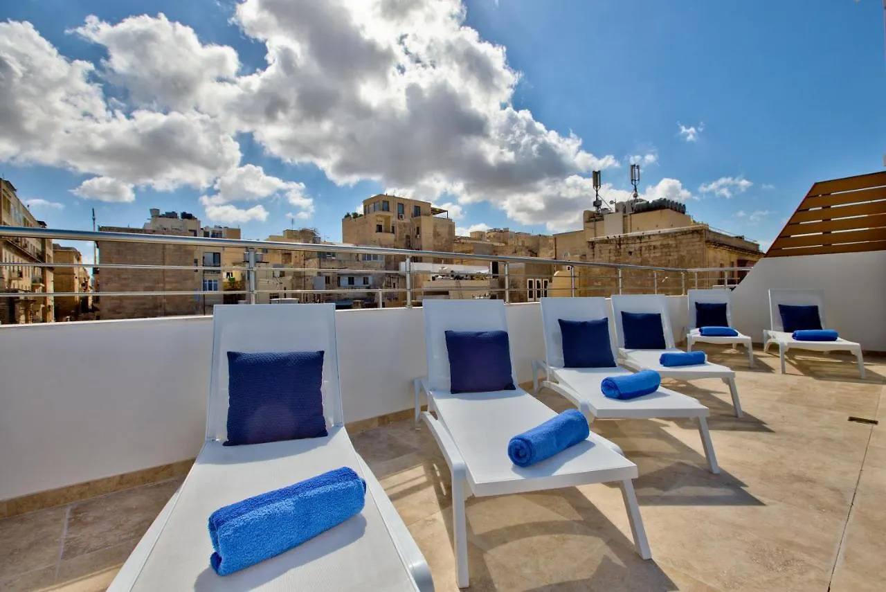Valletta Luxury 4-Bedroom Duplex With Stunning Sea Views Private Terrace And Jacuzzi Апартаменты
