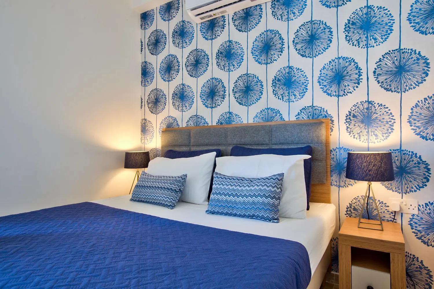 Apartment Valletta Luxury 4-Bedroom Duplex With Stunning Sea Views Private Terrace And Jacuzzi